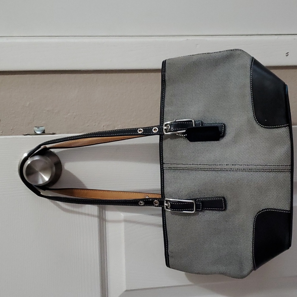 Coach shoulder bag